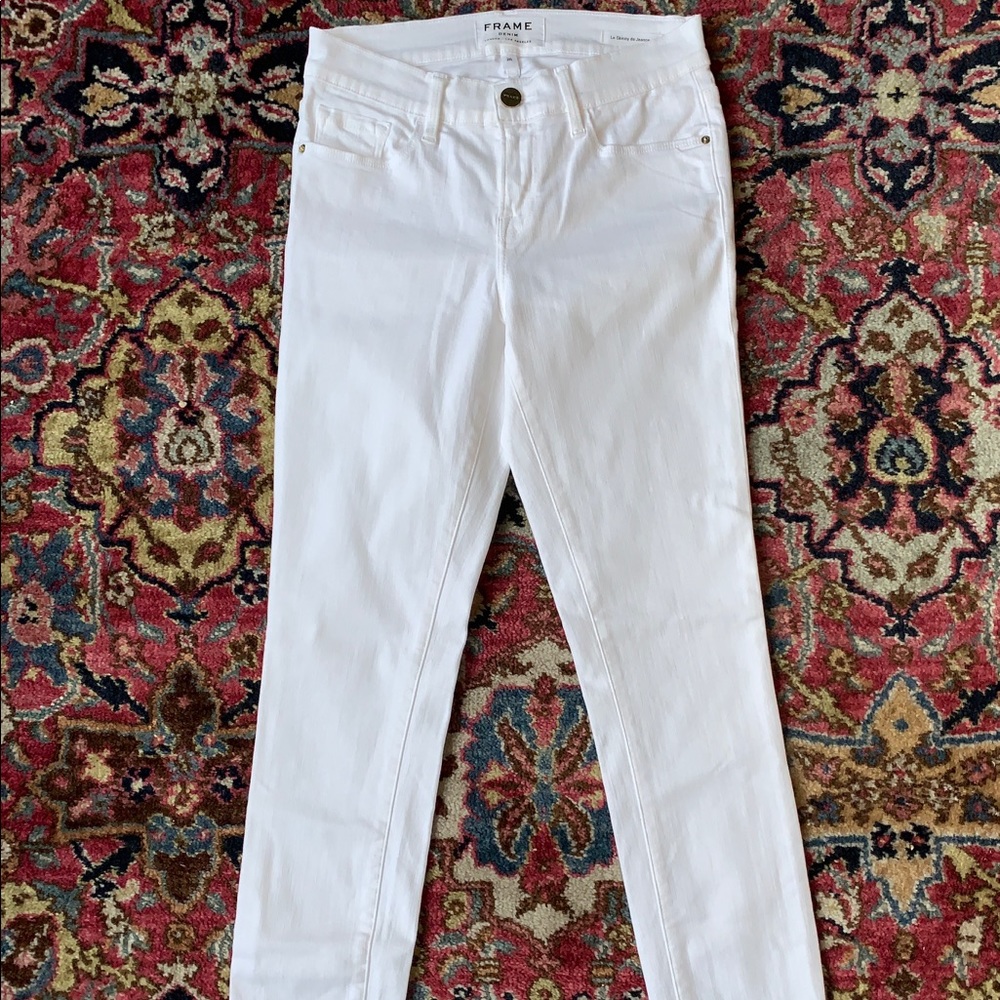 FRAME “Le Skinny de Jeanne” White Skinny Jean